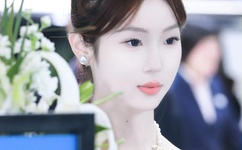 王璐瑶自夸奶大